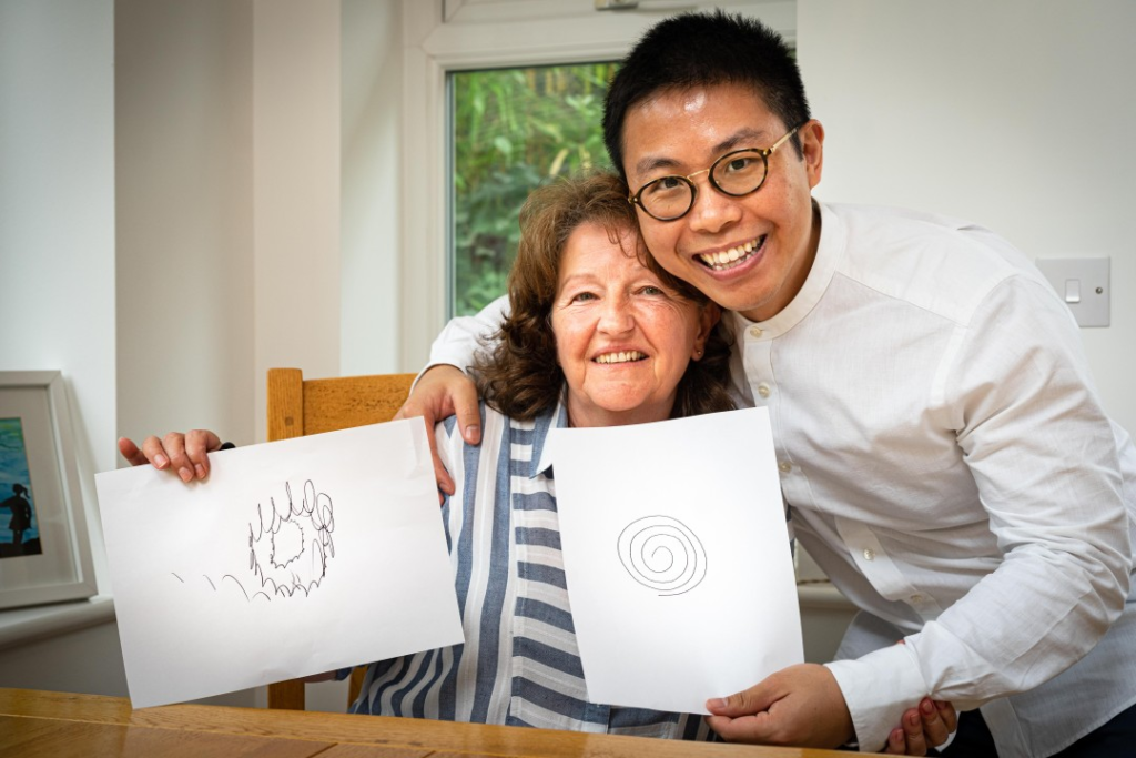 Dr Faii Ong with patients